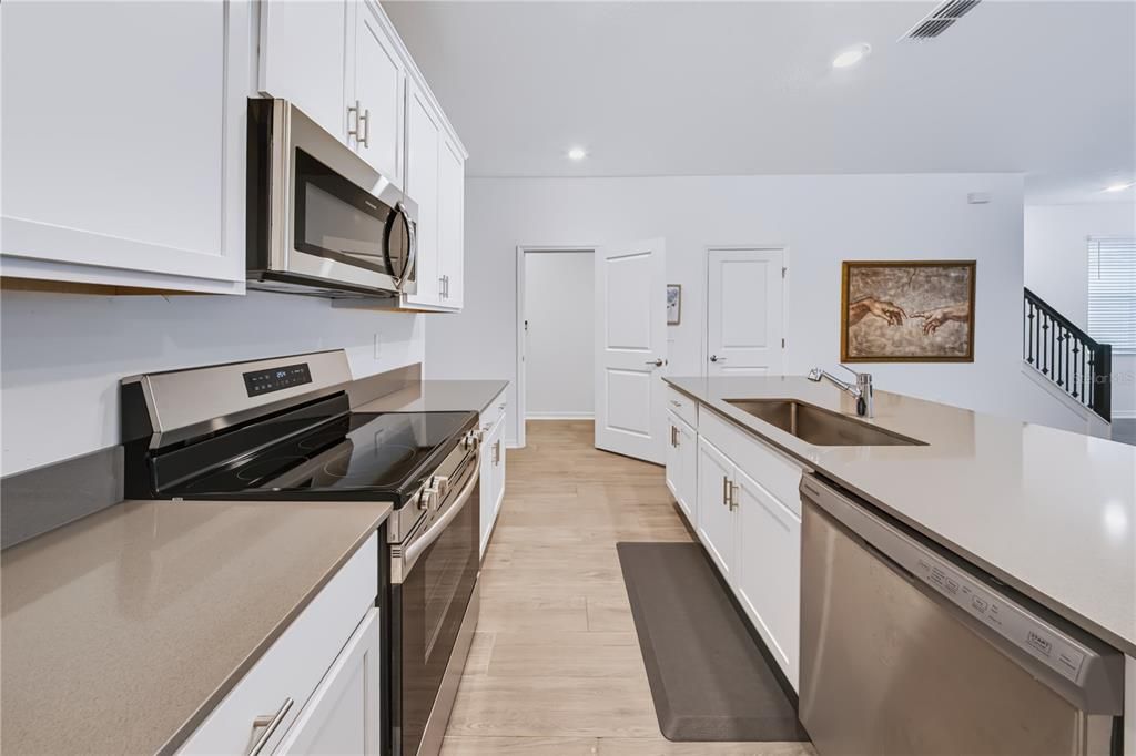 For Sale: $410,000 (3 beds, 2 baths, 2132 Square Feet)