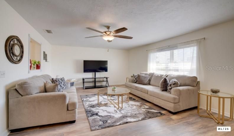 For Rent: $1,500 (2 beds, 2 baths, 1100 Square Feet)