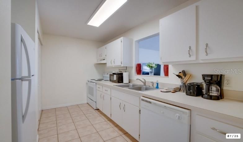 For Rent: $1,500 (2 beds, 2 baths, 1100 Square Feet)