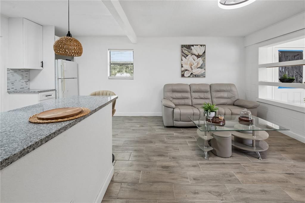 En Venta: $265,900 (3 camas, 1 baños, 940 Pies cuadrados)