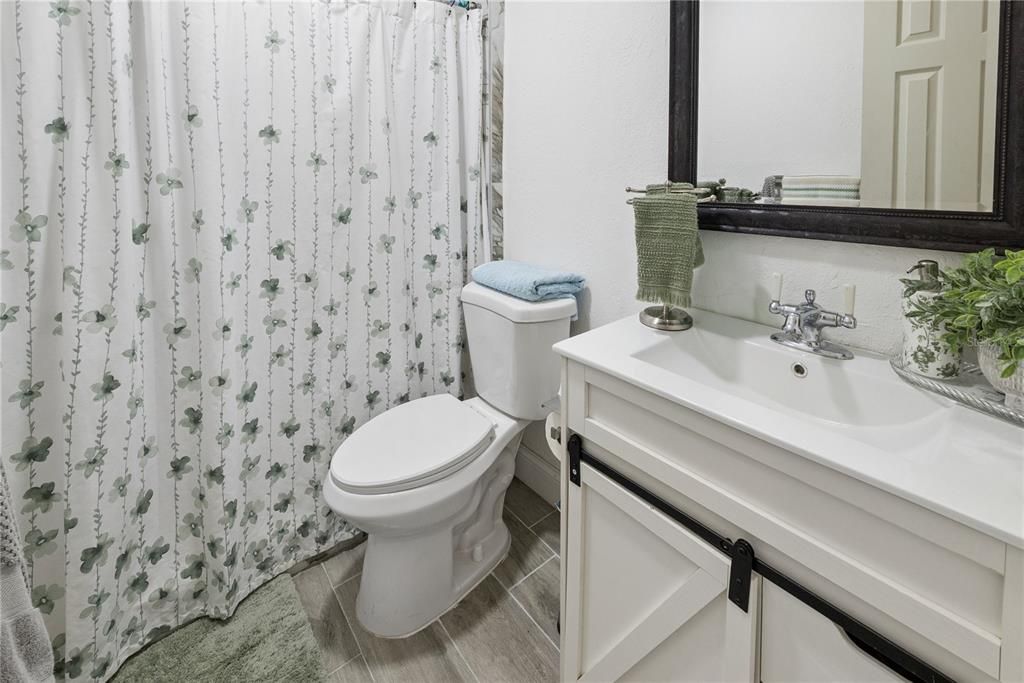 En Venta: $265,900 (3 camas, 1 baños, 940 Pies cuadrados)