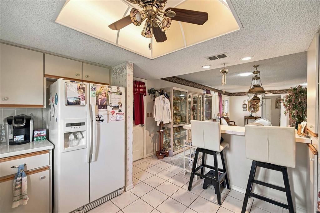 For Sale: $260,900 (3 beds, 2 baths, 1726 Square Feet)