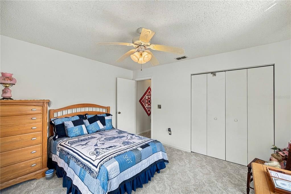 For Sale: $260,900 (3 beds, 2 baths, 1726 Square Feet)