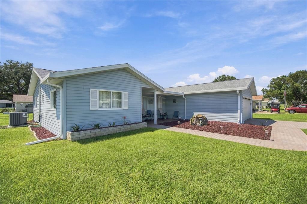 For Sale: $260,900 (3 beds, 2 baths, 1726 Square Feet)