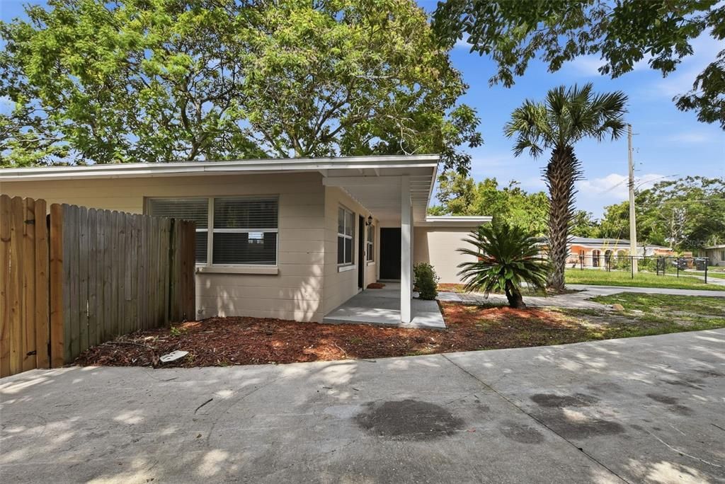 For Sale: $277,000 (4 beds, 2 baths, 1193 Square Feet)