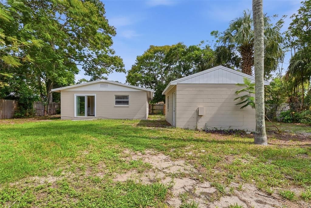 For Sale: $277,000 (4 beds, 2 baths, 1193 Square Feet)