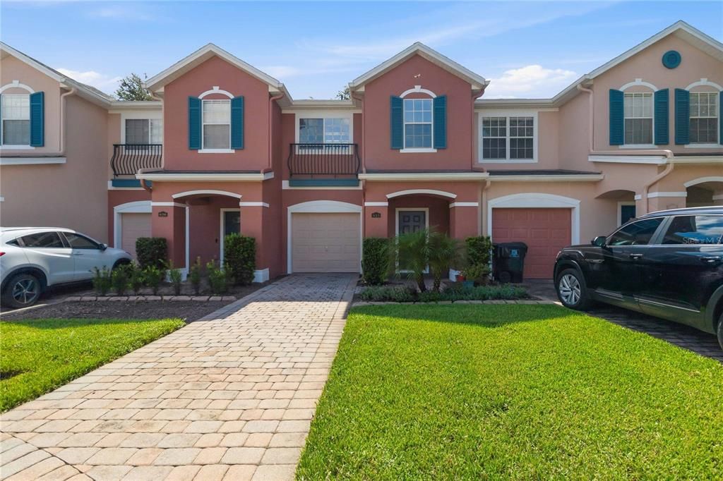 For Sale: $298,000 (3 beds, 2 baths, 1260 Square Feet)
