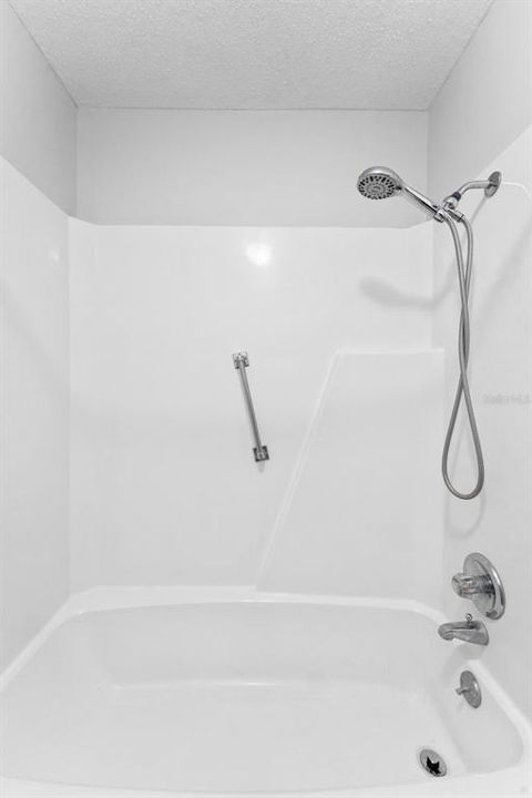 For Sale: $87,900 (1 beds, 1 baths, 1150 Square Feet)