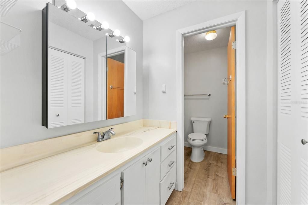 For Sale: $87,900 (1 beds, 1 baths, 1150 Square Feet)