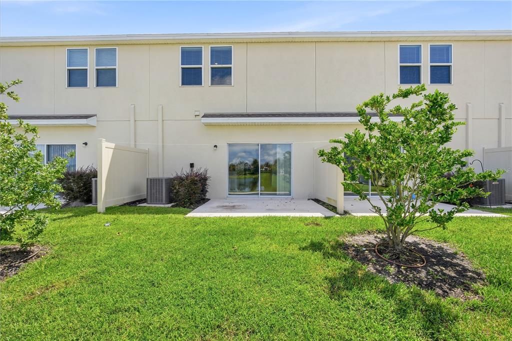 For Rent: $2,095 (3 beds, 2 baths, 1373 Square Feet)