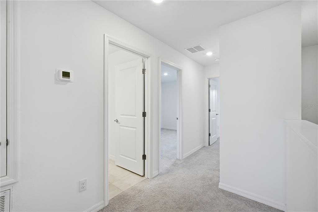 For Rent: $2,095 (3 beds, 2 baths, 1373 Square Feet)