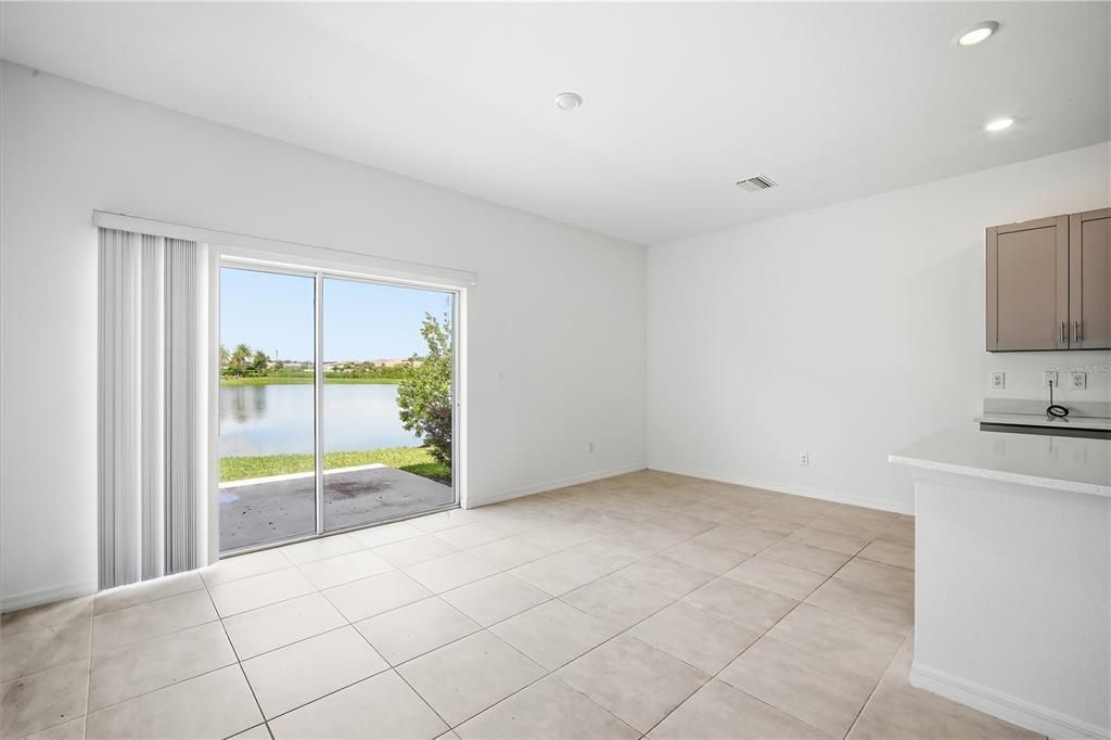 For Rent: $2,095 (3 beds, 2 baths, 1373 Square Feet)