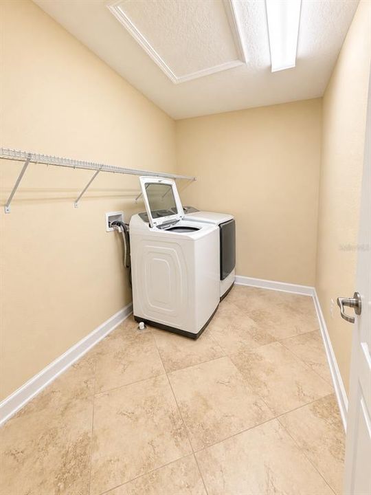 En Renta: $3,500 (5 camas, 3 baños, 3834 Pies cuadrados)