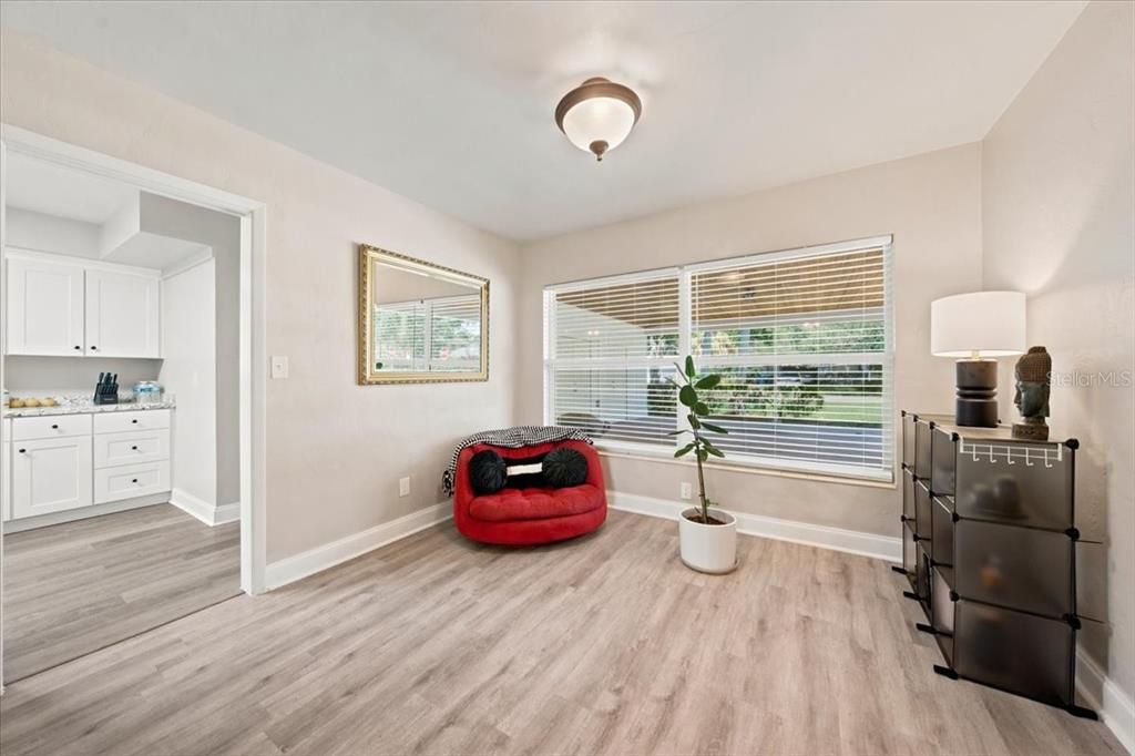 En Venta: $810,500 (3 camas, 2 baños, 1842 Pies cuadrados)