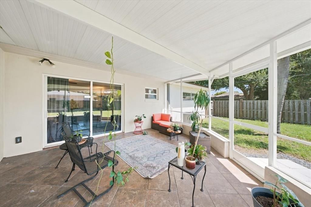 En Venta: $810,500 (3 camas, 2 baños, 1842 Pies cuadrados)