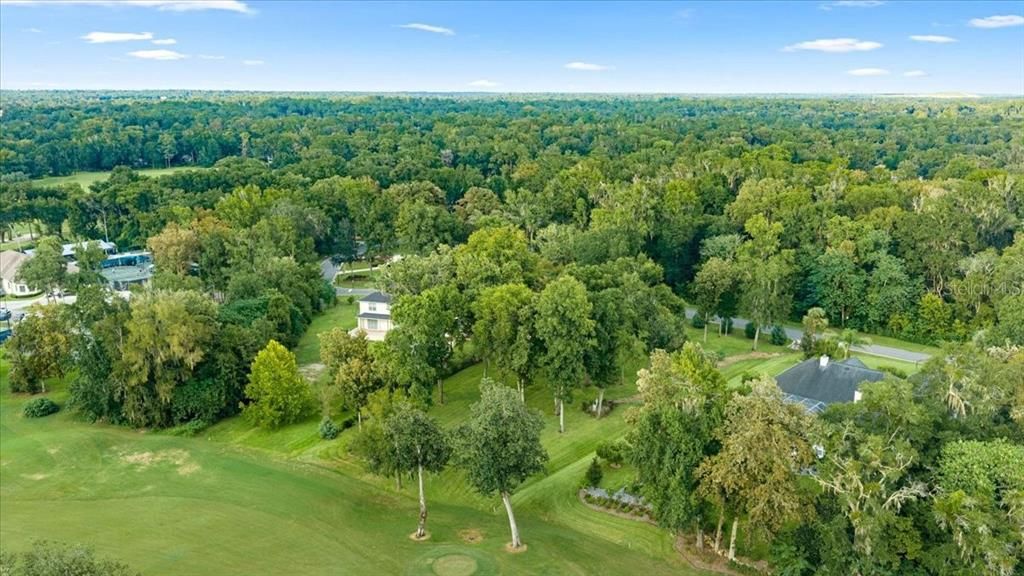 待售: $365,000 (1.01 acres)