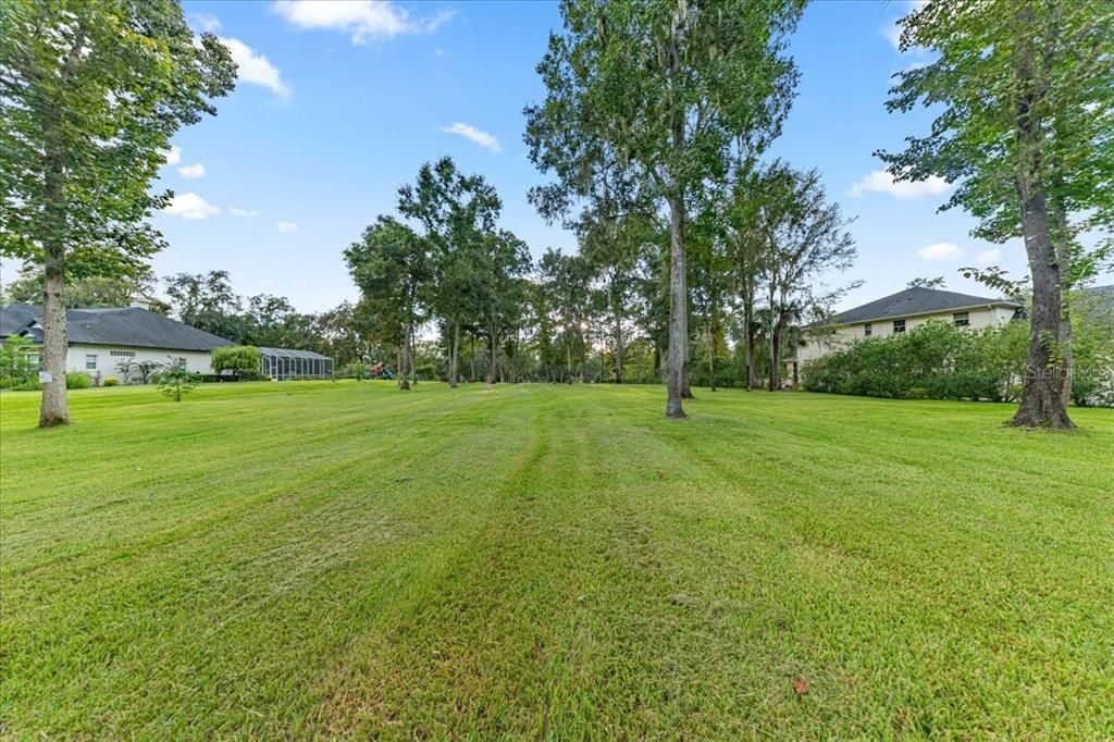 待售: $365,000 (1.01 acres)
