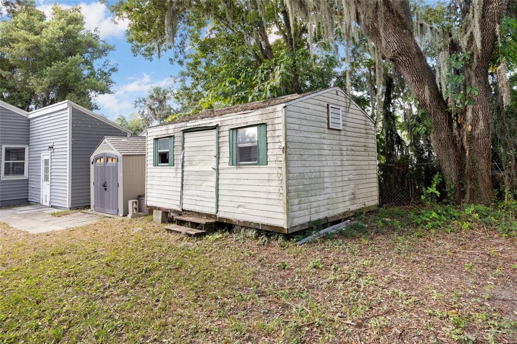 For Sale: $199,900 (2 beds, 2 baths, 1214 Square Feet)