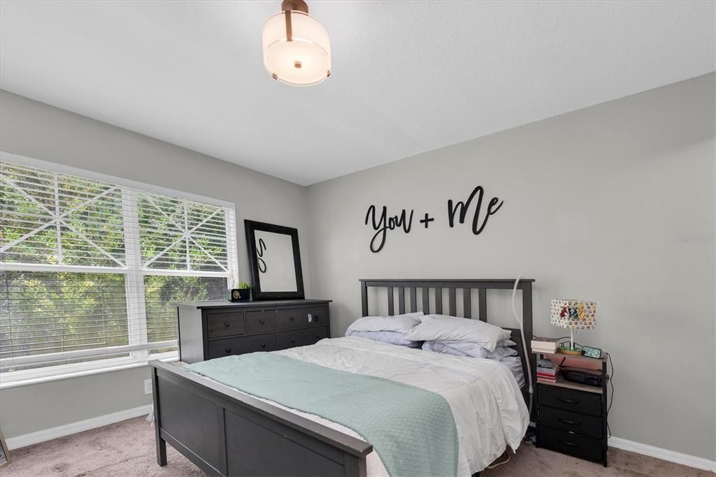 For Sale: $279,000 (3 beds, 2 baths, 1408 Square Feet)
