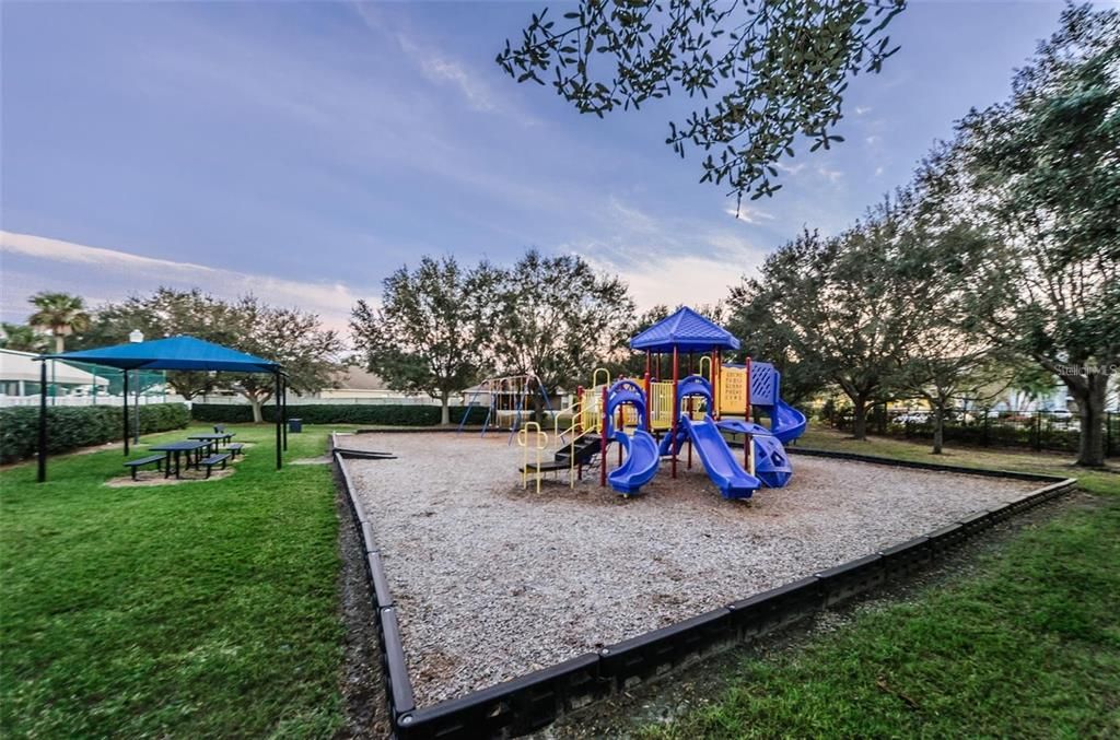For Sale: $279,000 (3 beds, 2 baths, 1408 Square Feet)