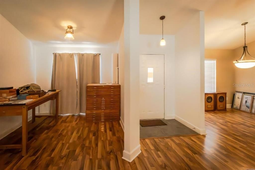 En Venta: $325,000 (3 camas, 2 baños, 1655 Pies cuadrados)