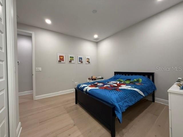 En Venta: $799,000 (4 camas, 3 baños, 2684 Pies cuadrados)