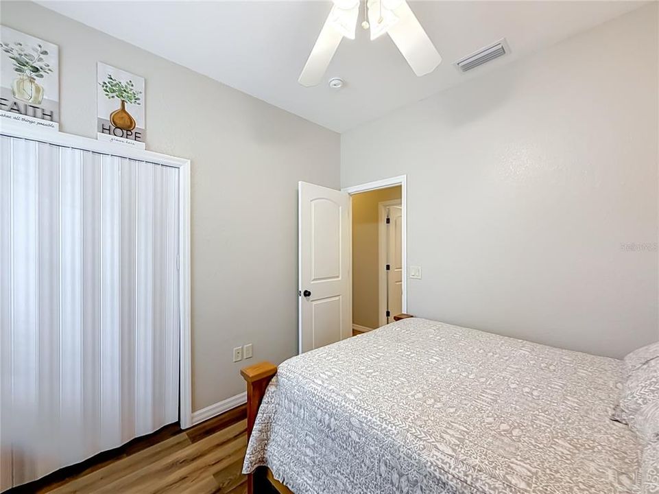En Venta: $324,900 (3 camas, 2 baños, 1430 Pies cuadrados)