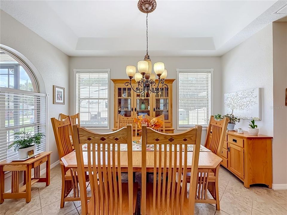 En Venta: $324,900 (3 camas, 2 baños, 1430 Pies cuadrados)