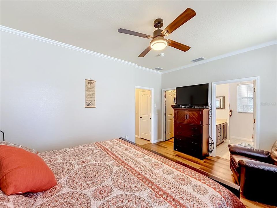 En Venta: $324,900 (3 camas, 2 baños, 1430 Pies cuadrados)