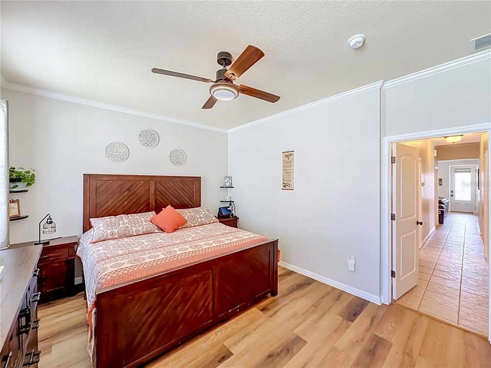 En Venta: $324,900 (3 camas, 2 baños, 1430 Pies cuadrados)