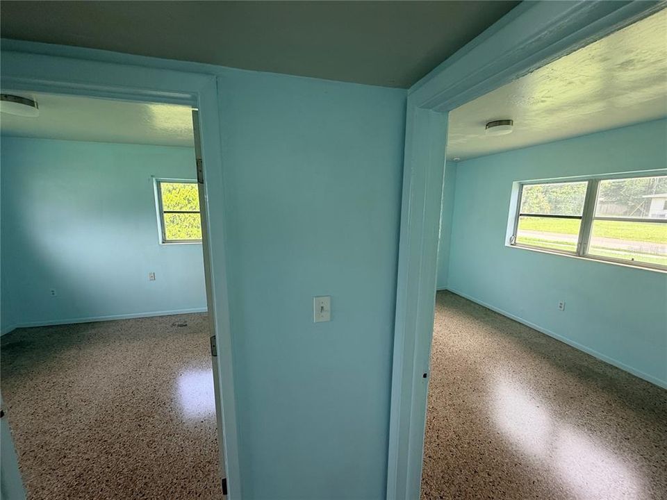 В аренду: $1,400 (2 спален, 1 ванн, 996 Квадратных фут)