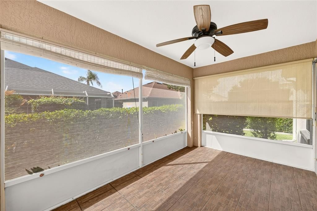 For Sale: $319,900 (3 beds, 2 baths, 1404 Square Feet)