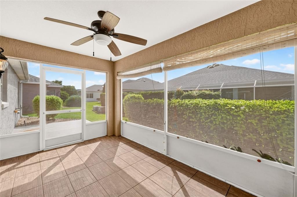 For Sale: $319,900 (3 beds, 2 baths, 1404 Square Feet)