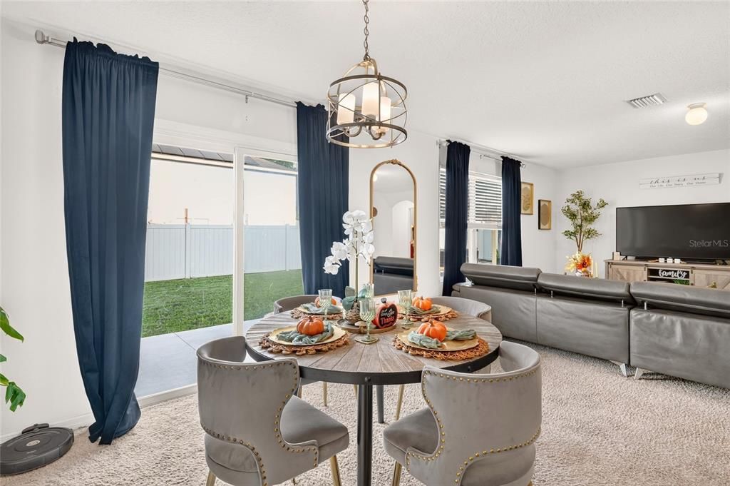 For Sale: $424,900 (5 beds, 3 baths, 2544 Square Feet)