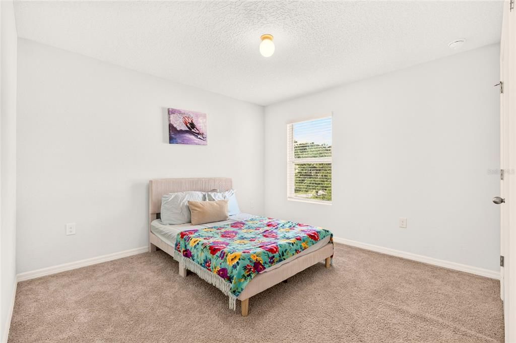 For Sale: $424,900 (5 beds, 3 baths, 2544 Square Feet)