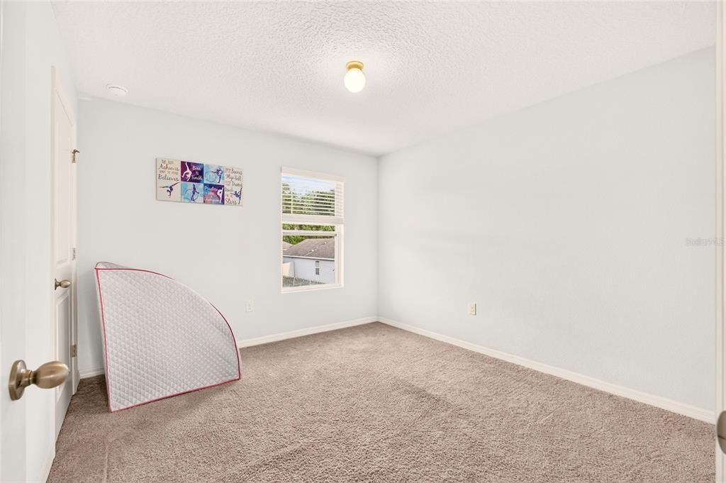 For Sale: $424,900 (5 beds, 3 baths, 2544 Square Feet)