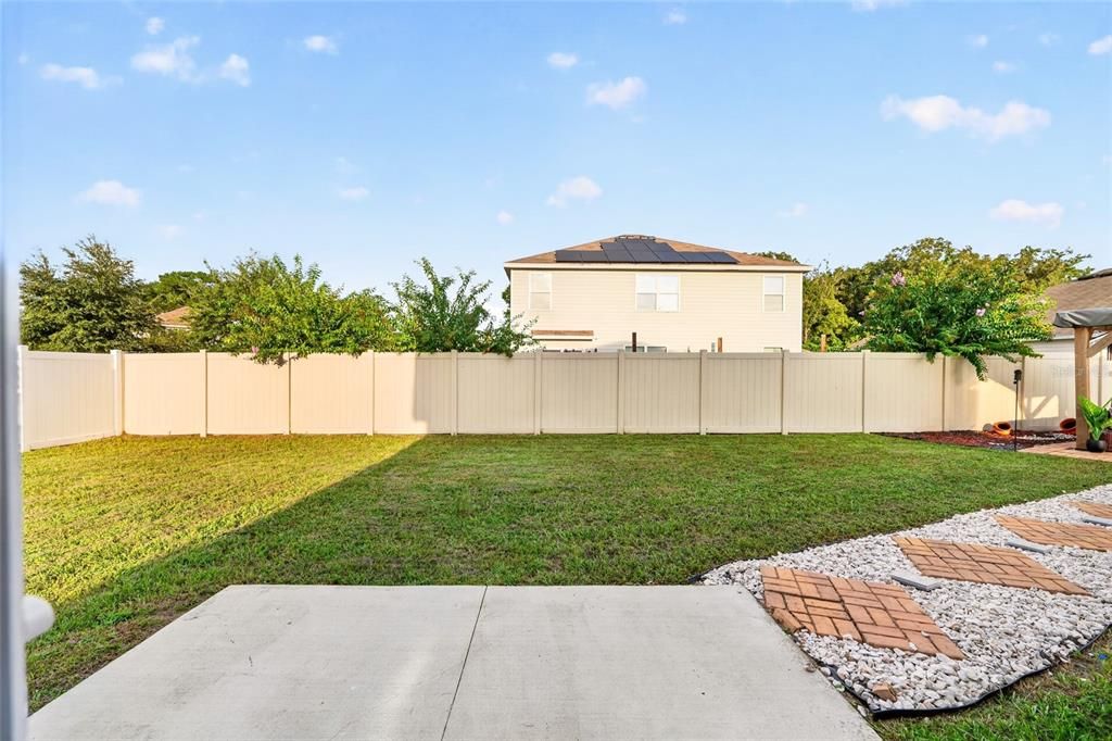 For Sale: $424,900 (5 beds, 3 baths, 2544 Square Feet)