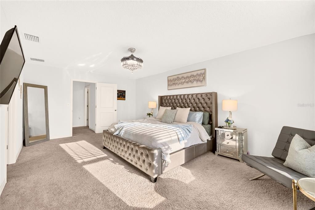For Sale: $424,900 (5 beds, 3 baths, 2544 Square Feet)