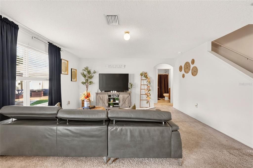 For Sale: $424,900 (5 beds, 3 baths, 2544 Square Feet)