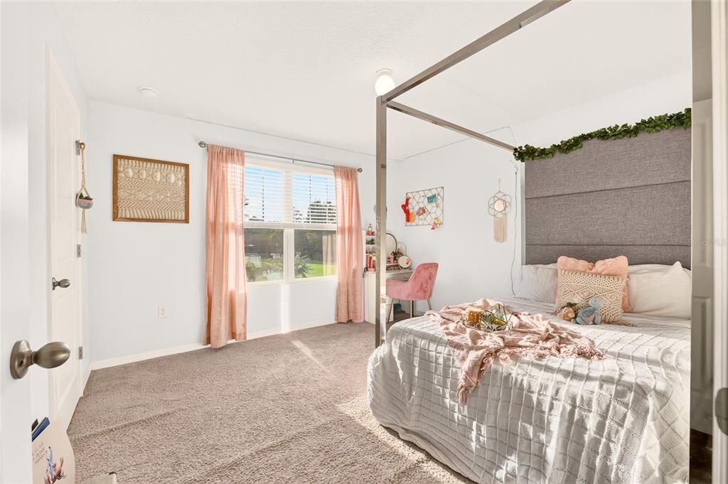 For Sale: $424,900 (5 beds, 3 baths, 2544 Square Feet)
