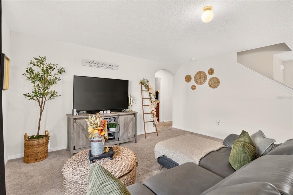 For Sale: $424,900 (5 beds, 3 baths, 2544 Square Feet)