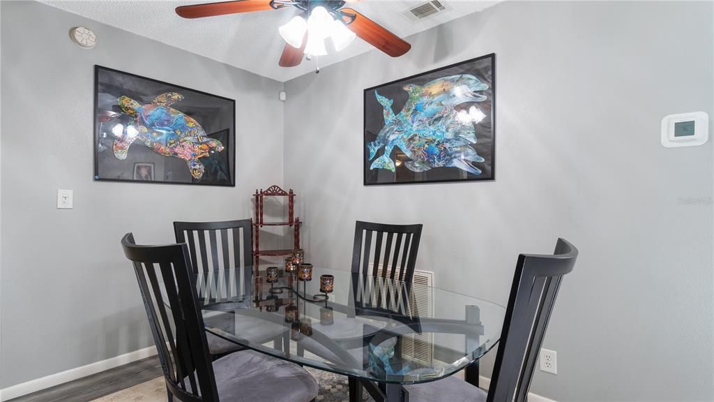 En Venta: $359,000 (3 camas, 2 baños, 1888 Pies cuadrados)
