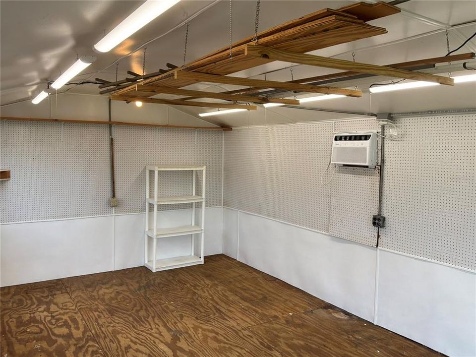 For Sale: $269,700 (2 beds, 2 baths, 1214 Square Feet)