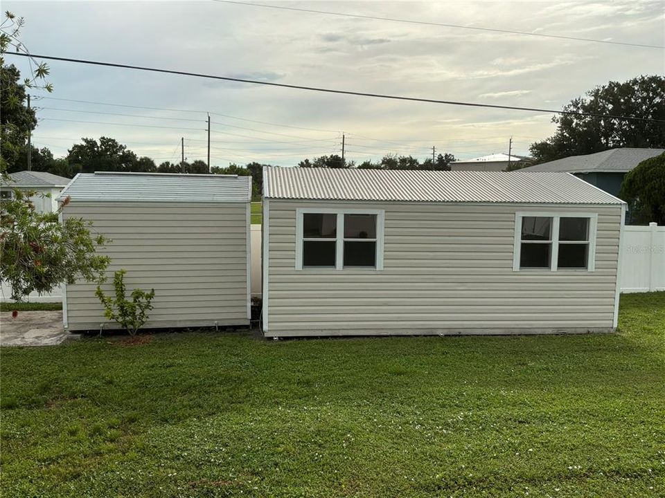 For Sale: $269,700 (2 beds, 2 baths, 1214 Square Feet)