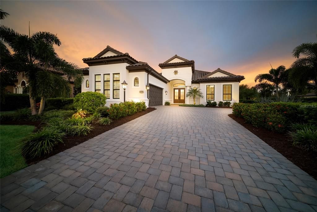 En Venta: $1,525,000 (3 camas, 2 baños, 2908 Pies cuadrados)