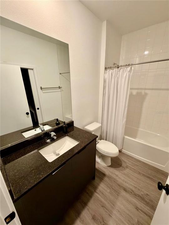 For Sale: $369,990 (3 beds, 3 baths, 1365 Square Feet)
