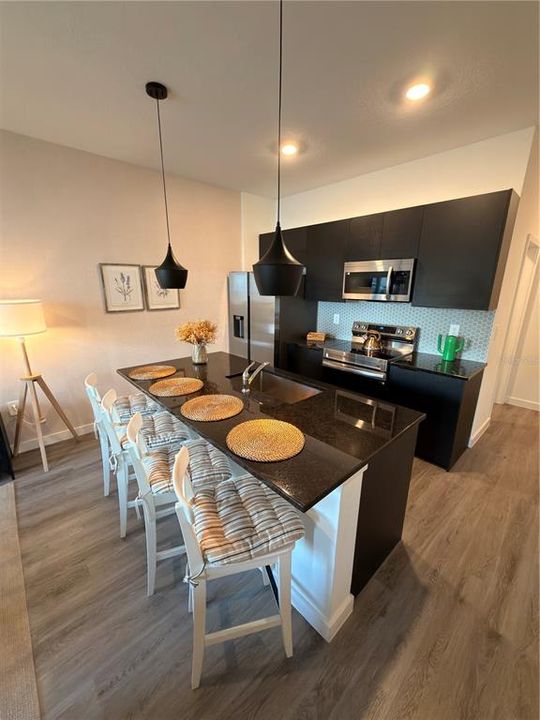 For Sale: $369,990 (3 beds, 3 baths, 1365 Square Feet)