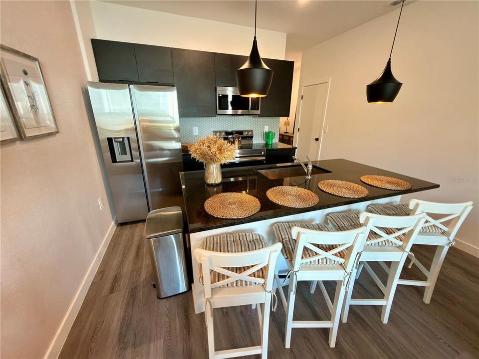 For Sale: $369,990 (3 beds, 3 baths, 1365 Square Feet)