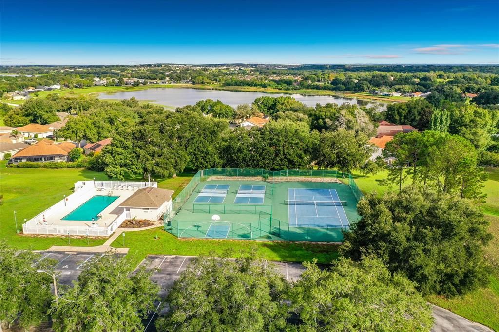 На продажу: $525,000 (4 спален, 3 ванн, 2442 Квадратных фут)