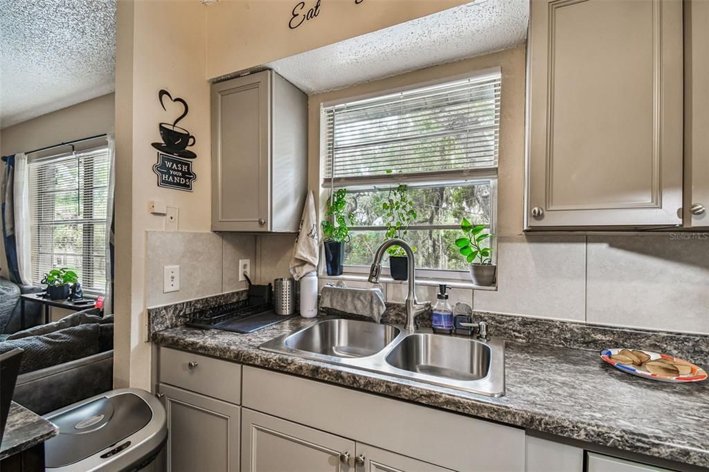 For Sale: $480,000 (6 beds, 0 baths, 1736 Square Feet)